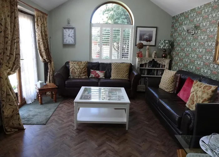 Brook Lodge Country Cottage